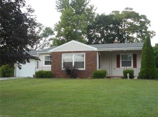 400 E Wilson Ave, Girard, OH 44420