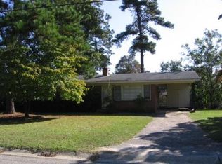 1215 Martindale Dr, Fayetteville, NC 28304