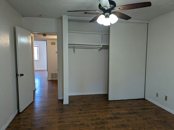 2nd image of 1863 W Oakland Ave