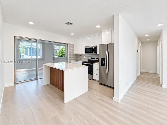5th image of 4570 NW 17th Way