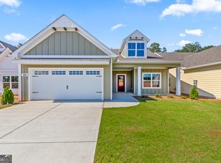 310 Redhaven Dr, Senoia, GA 30276