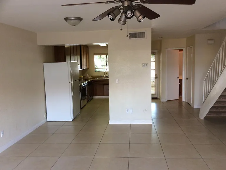1130 S 8th St — Photo 3
