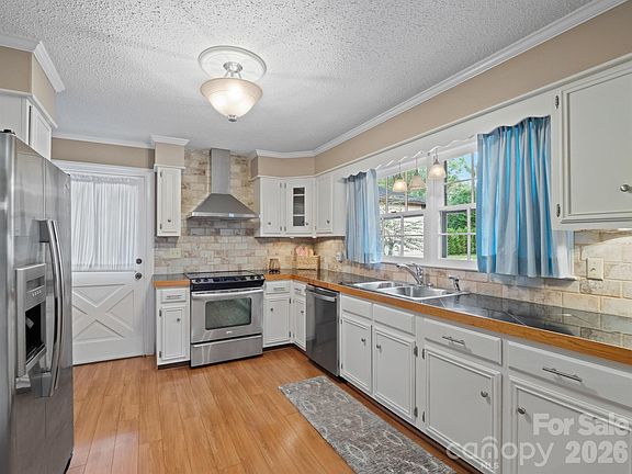 5th image of 2526 Goldmine Rd