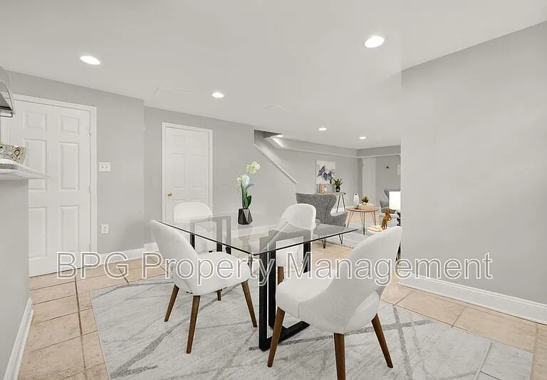 1819 1st St NW #A — Photo 16
