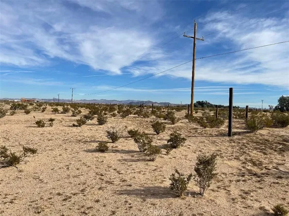 46849 Rodeo Dr, Newberry Springs, CA 92365