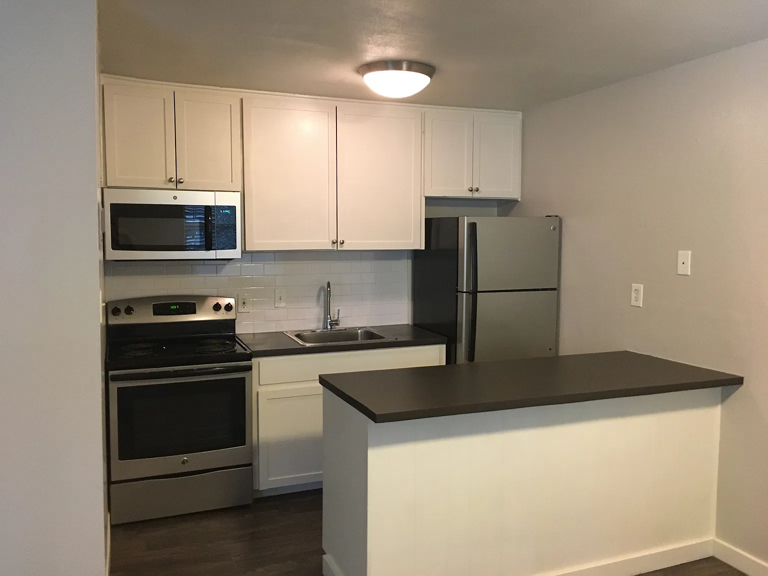 Zilker Capri Apartments — Photo 3
