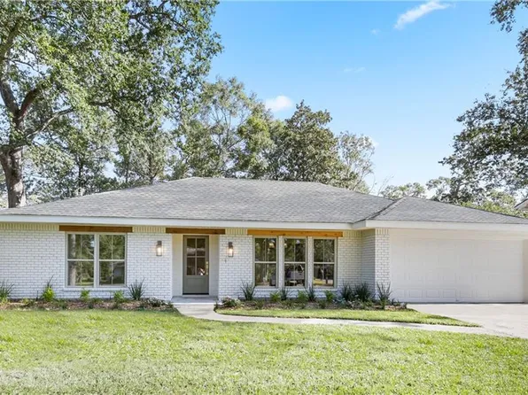 765 Beau Chene Dr, Mandeville, LA 70471