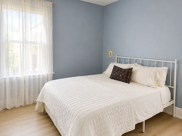 1129 E Magnolia Ave — Photo 12