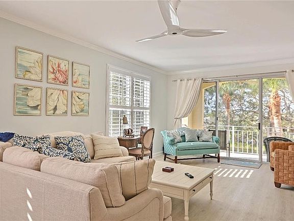 4th image of 200 Sable Oak Ln APT 301