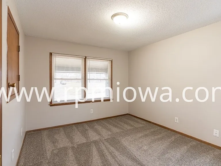 3424 SW 42nd St — Photo 11