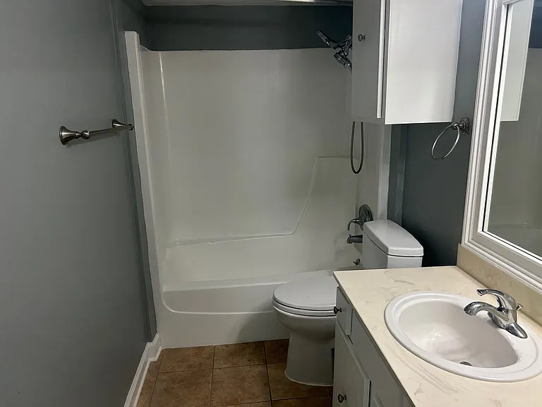 359 N Post Oak Ln #121 — Photo 17