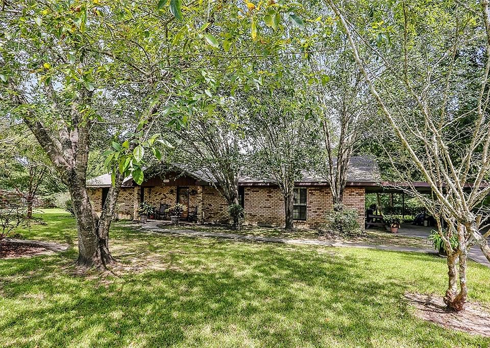 1st image of 3564 Pine Knolls Dr