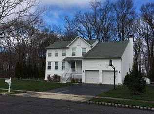 9 Foy Dr, Hamilton, NJ 08690