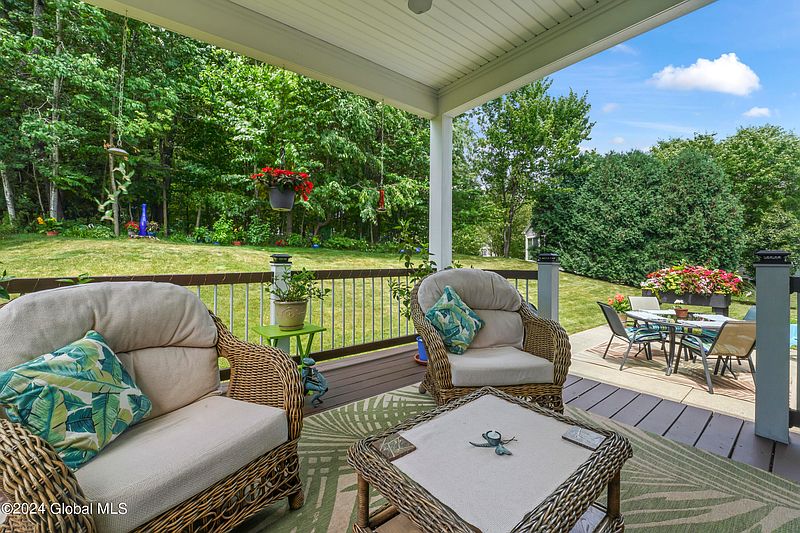 5th image of 4 Summerfield Circle
