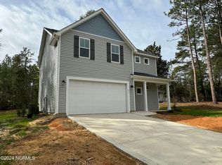 655 W Saunders Ave, Aberdeen, NC 28315
