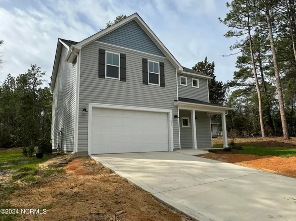 655 W Saunders Avenue, Aberdeen, NC 28315