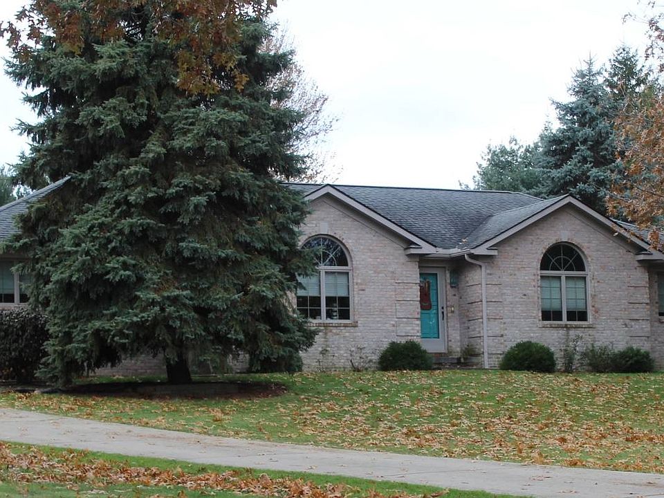 1st image of 9244 Clover Dr