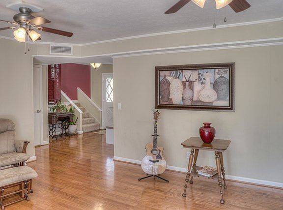 5th image of 540 Hillwood Dr