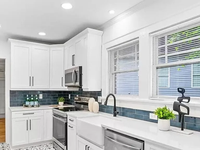 Evans Dr SW — Photo 8