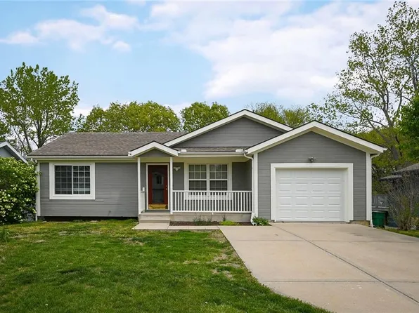 1848 Gates Dr W, Platte City, MO 64079