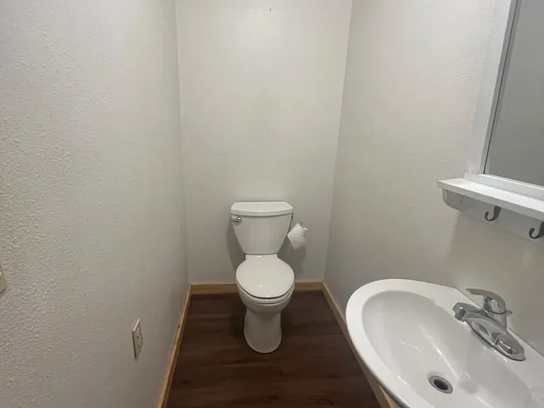 2507 Cedar St — Photo 7