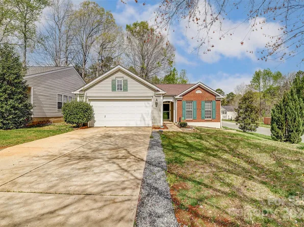 1437 Majestic Meadow Dr, Charlotte, NC 28216