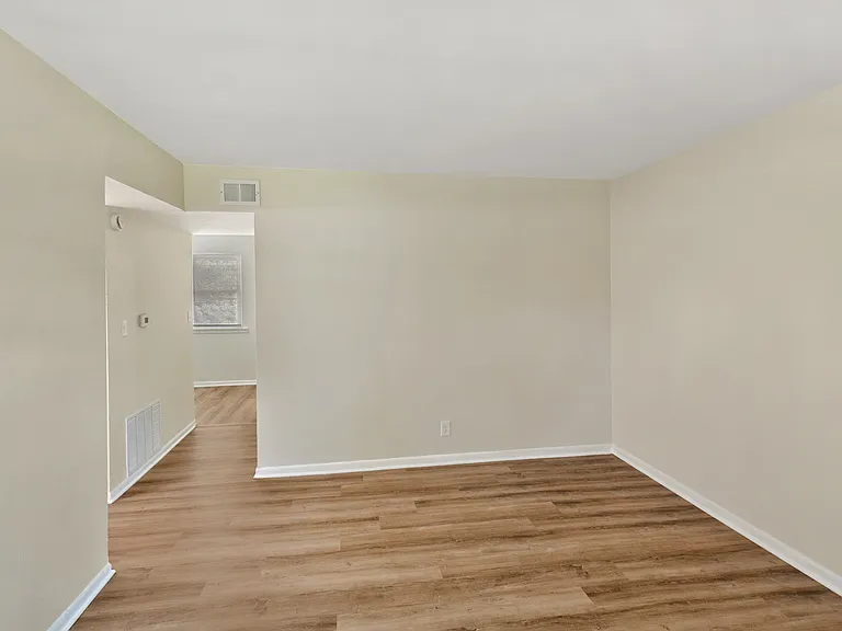 991 Tollview Ave #10 — Photo 6