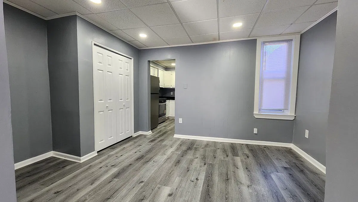 3 bed, 1.0 bath, 1200 sqft, $1,475 — Photo 3