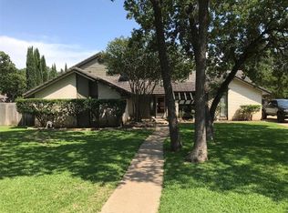 608 April Sound, Bedford, TX 76021