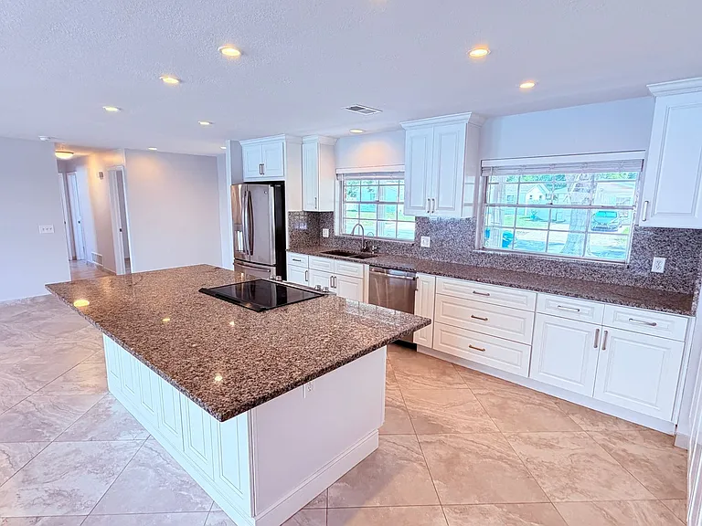 6 Carriage Hill Cir — Photo 39