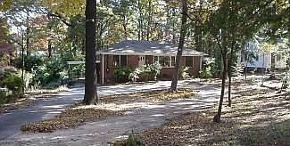 2nd image of 565 Bolan St