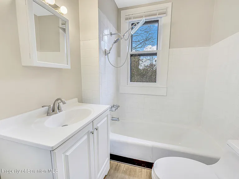 821 Delaware St — Photo 24