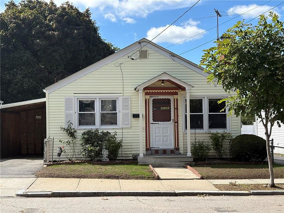 1st image of 40 Standish Ave