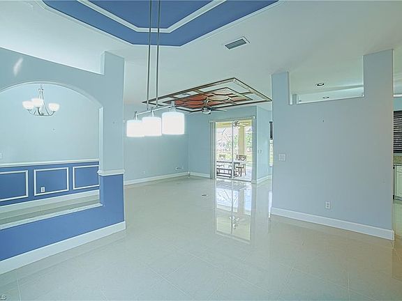 5th image of 841 Geneva St E
