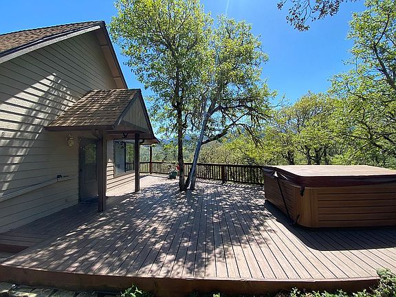 2nd image of 3553 Hosmer Ln