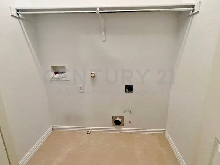 2500 Rockbrook Dr #40 — Photo 24
