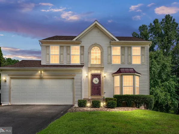 18 Emerald Dr, Fredericksburg, VA 22406