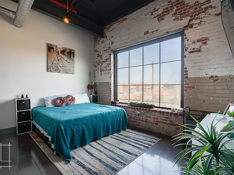 Wonder Bread Lofts — Photo 120