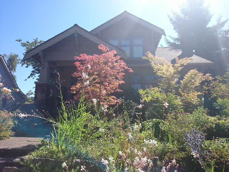 2nd image of 2512 9th Ave W