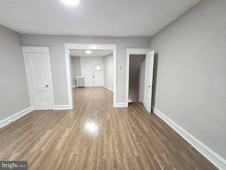 259 W Ruscomb St #1 — Photo 7