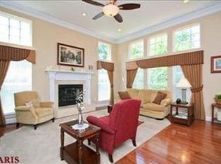 1564 Hollowbrook Dr, Saint Charles, MO 63303