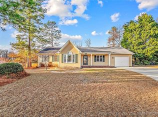 2200 Dockvale Dr, Fayetteville, NC 28306