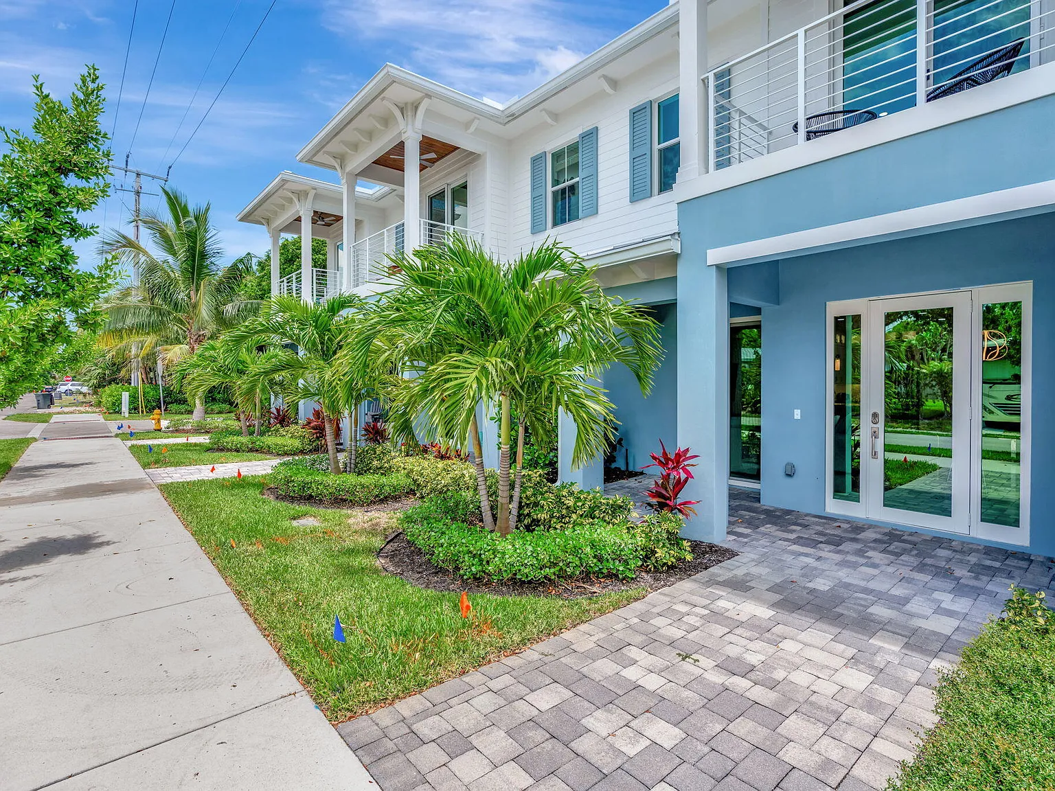 3 bed, 2.5 bath, 1764 sqft, $6,800 — Photo 3