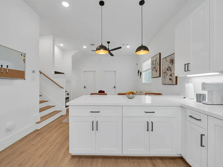 3417 Yellowstone Blvd #4 — Photo 7