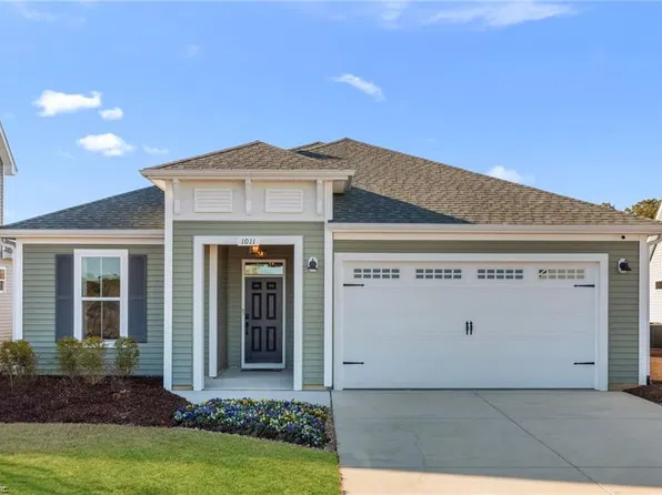 121 Riparian Dr, Suffolk, VA 23434