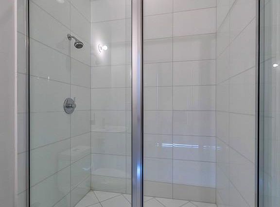 4th image of 2020 Bayshore Dr ##4702