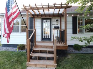 106 S Main St, Dodgeville, WI 53533