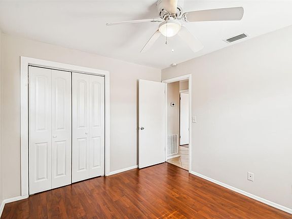 5th image of 4506A W Pearl Ave