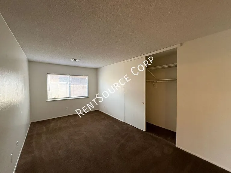 519 W Avenue J15 — Photo 8
