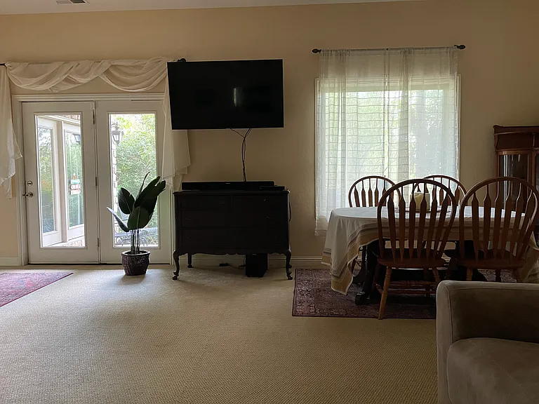 Front room with Full size eat in table